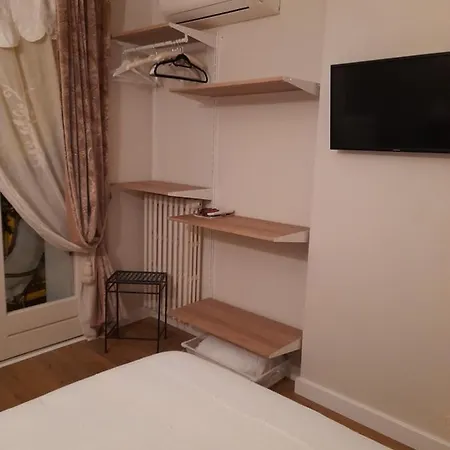 فندق مبيت وإفطار Hotes Au Mourillon A 100 M Des Plages *